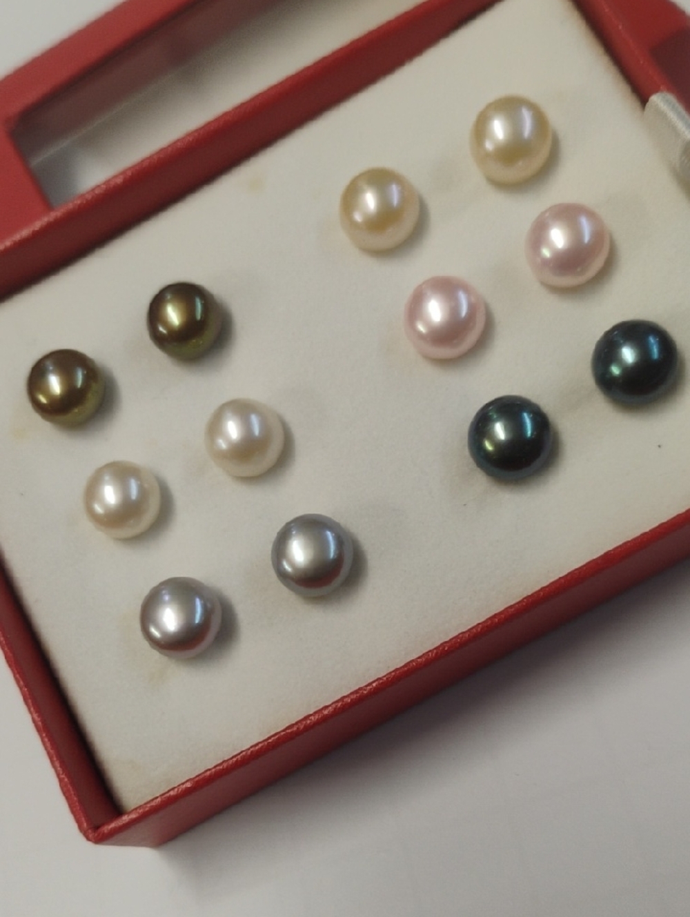 Cultured Pearl Earrings
